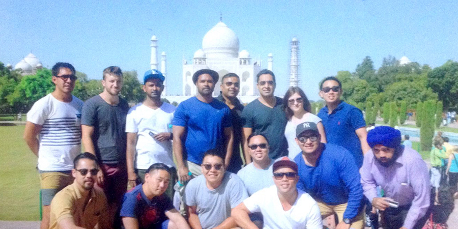 India Travel Tours offer Day Trip to Taj mahal Agra